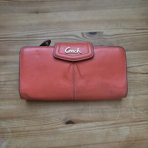 Coach Coral-Orange leather wallet